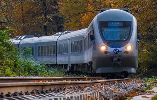 «سفر یک‌روزه ریلی ؛ آرامش در مسیر، خاطره در مقصد»